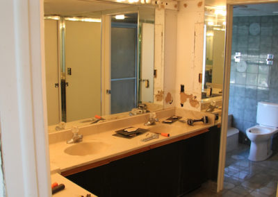 Carolyns Bathroom 13
