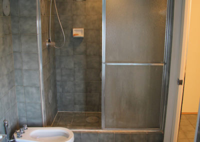 Carolyns Bathroom 3