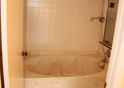 jed and debbie bathroom 11