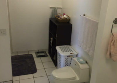 sherie and frank bathroom 12