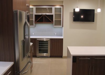 terri and karmen kitchen 13